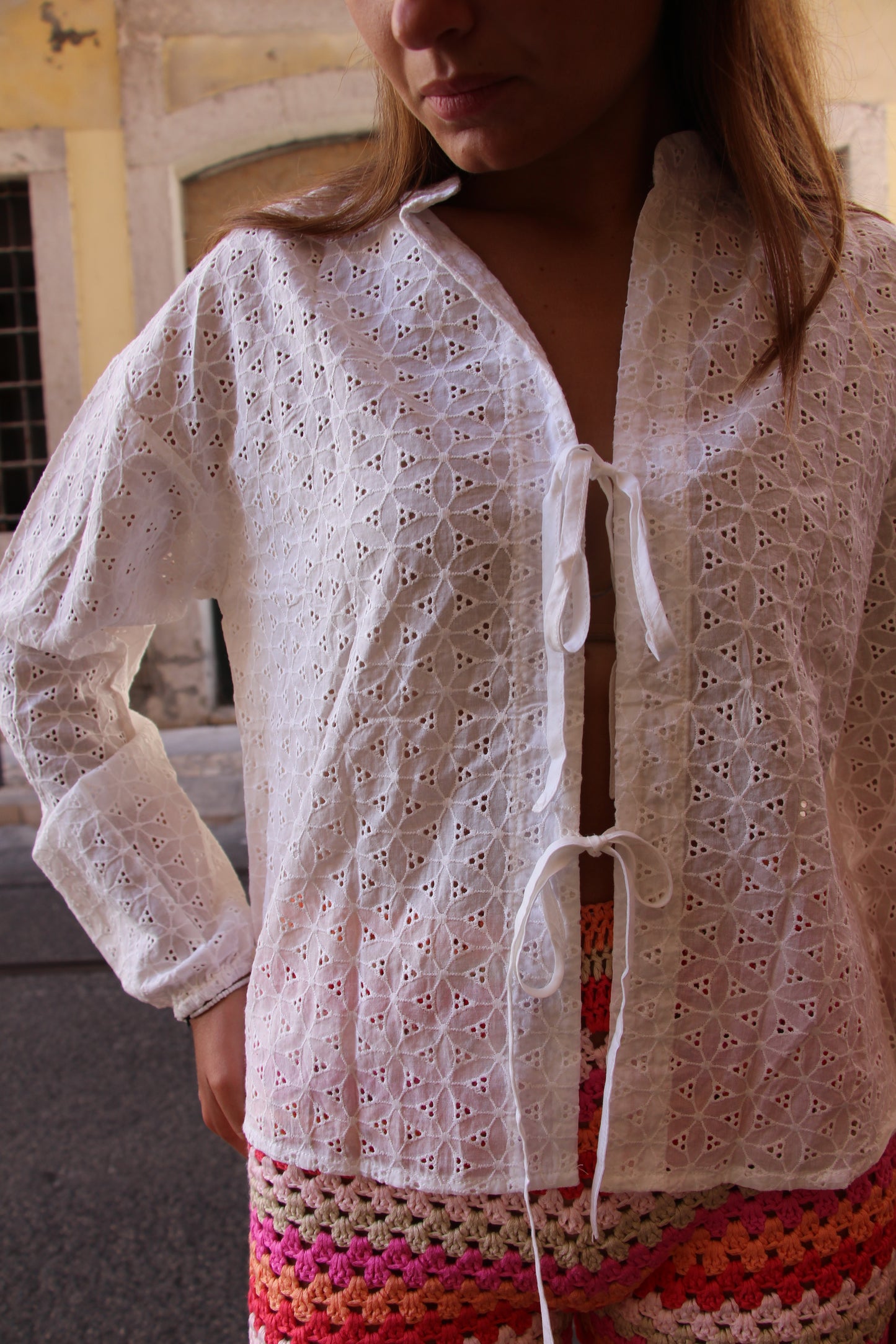 BLUSA LAÇOS