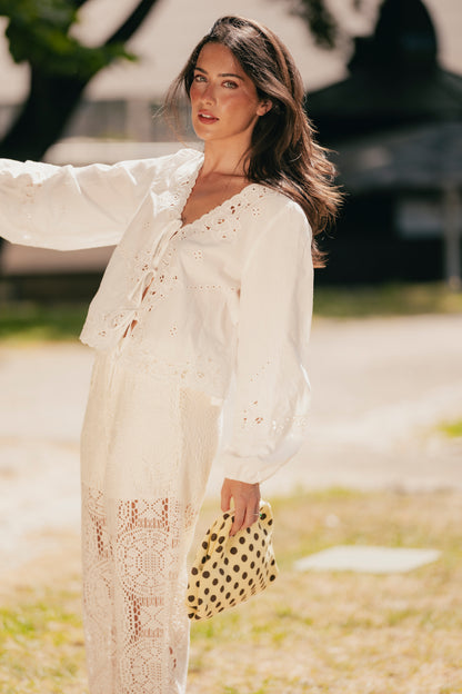 BLUSA ATILHOS